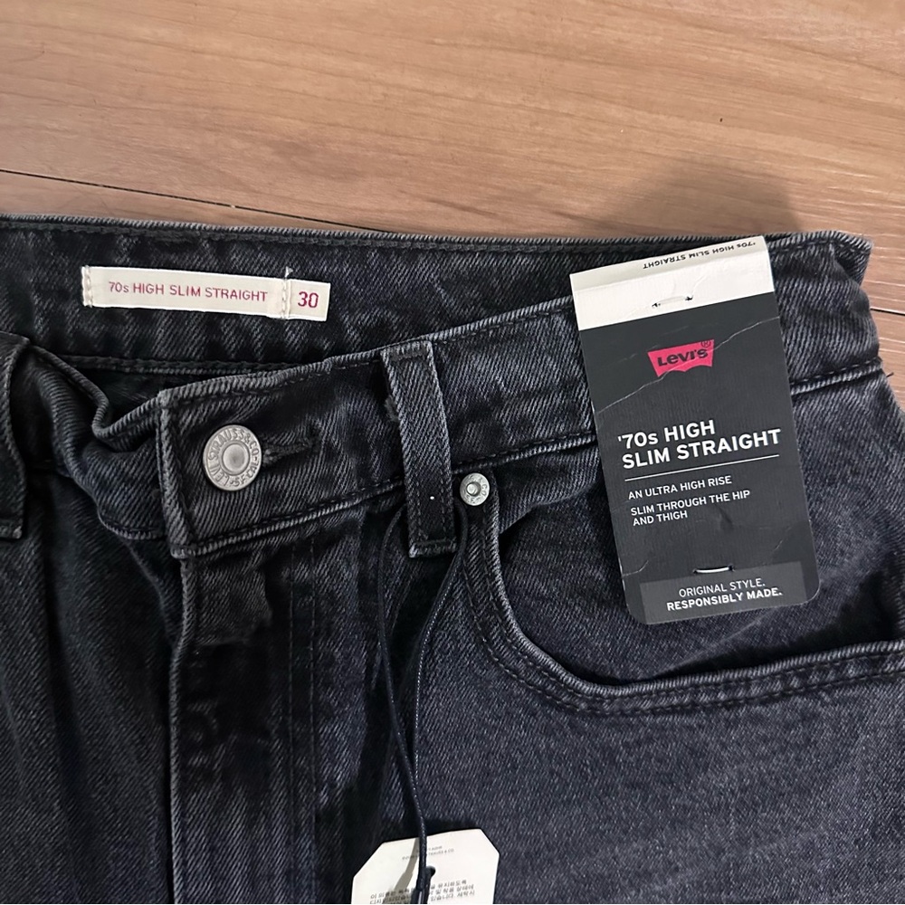 Levi's 70’s High Slim Straight Jeans - Picture 4 of 6